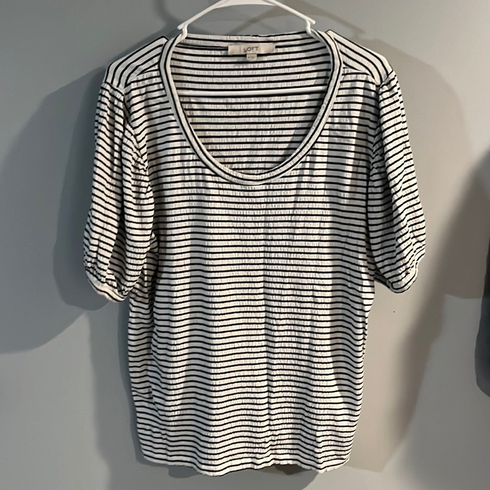 Loft Puff-Sleeve Scoop Neck Shirt